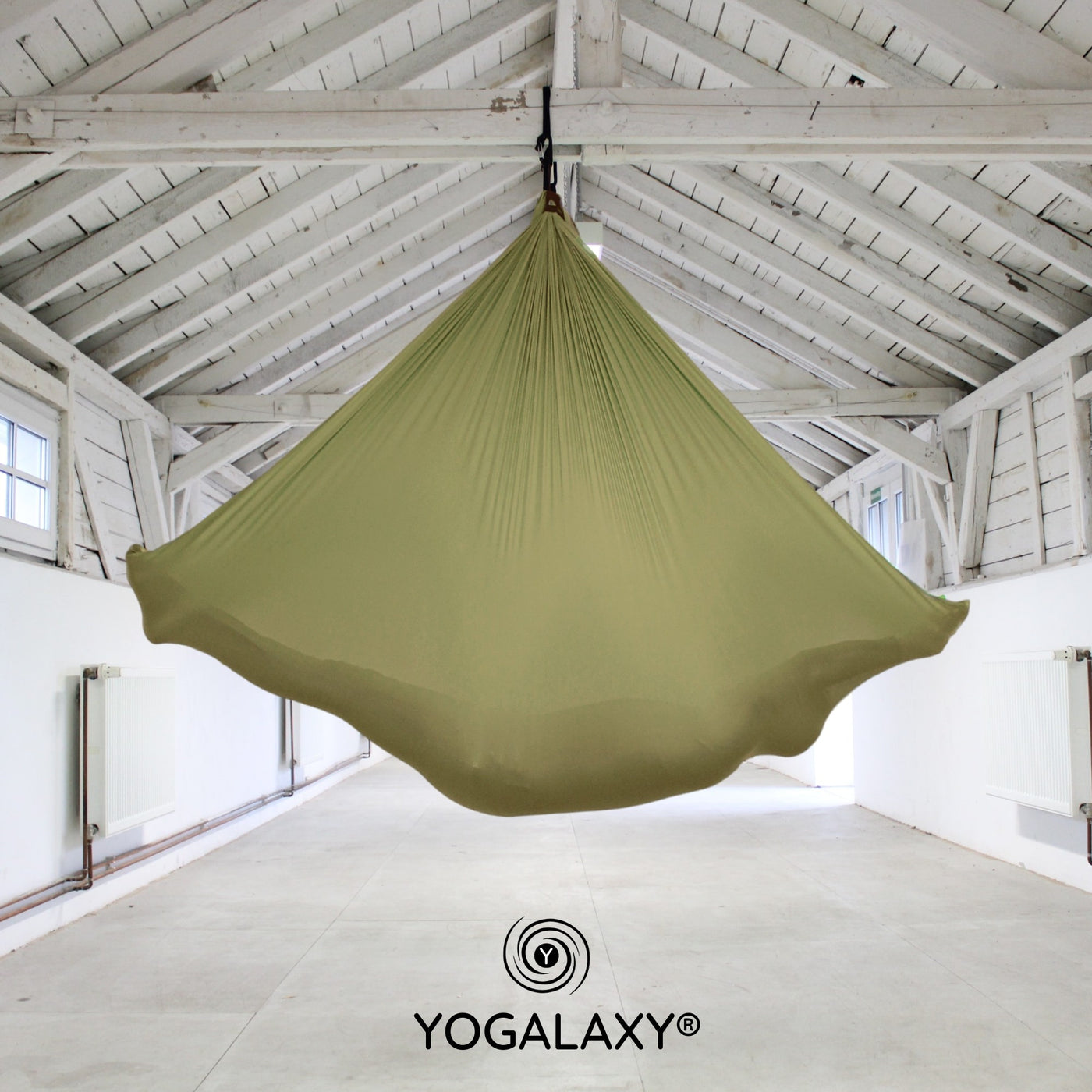 Aerial Yoga Tuch in Olivgrün von Yogalaxy